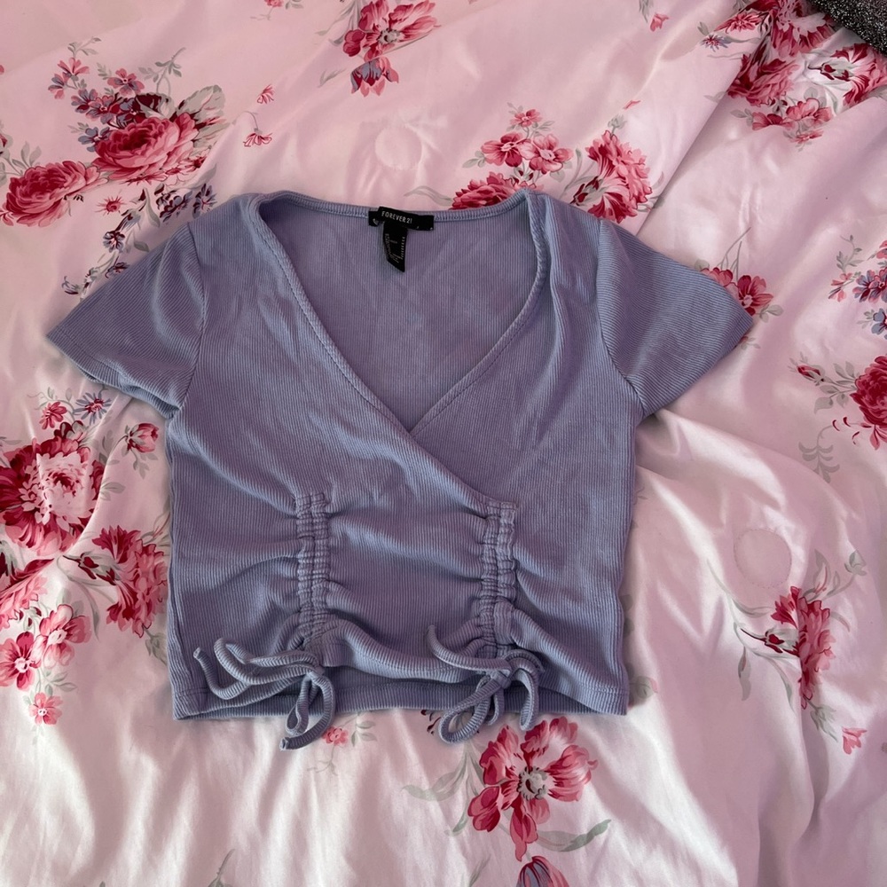 ☁️Forever 21 crop top